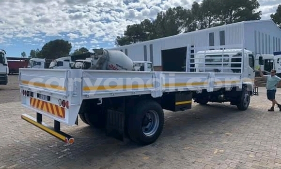 Tenga Tsaru Hino 300 Series Chena Rori in Lusaka in Zambia Tenga Tsaru Hino 300 Series Chena Rori in Lusaka in Zambia