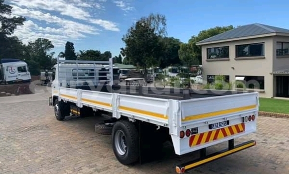 Tenga Tsaru Hino 300 Series Chena Rori in Lusaka in Zambia Tenga Tsaru Hino 300 Series Chena Rori in Lusaka in Zambia