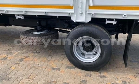 Tenga Tsaru Hino 300 Series Chena Rori in Lusaka in Zambia Tenga Tsaru Hino 300 Series Chena Rori in Lusaka in Zambia