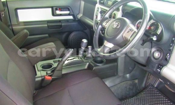 Acheter Occasion Voiture Toyota FJ Cruiser Gris à Livingstone, Zambie Acheter Occasion Voiture Toyota FJ Cruiser Gris à Livingstone, Zambie