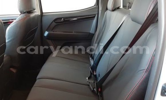 Acheter Occasion Voiture Isuzu D–MAX Gris à Livingstone, Zambie Acheter Occasion Voiture Isuzu D–MAX Gris à Livingstone, Zambie