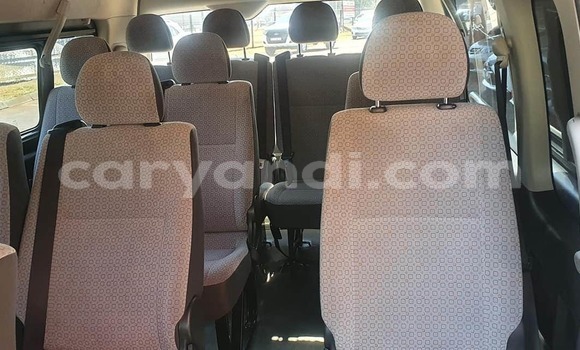 Acheter Occasion Voiture Toyota Granvia Blanc à Ndola, Zambie Acheter Occasion Voiture Toyota Granvia Blanc à Ndola, Zambie