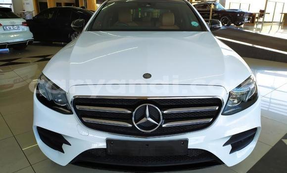 Buy Used Mercedes‒Benz E-klasse AMG White Car in Kabwe in Zambia