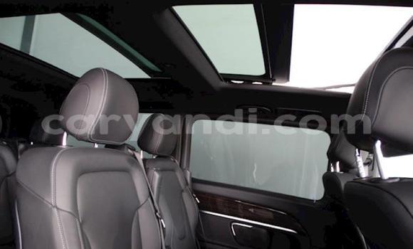 Acheter Occasion Voiture Mercedes‒Benz V-klasse Gris à Lusaka, Zambie Acheter Occasion Voiture Mercedes‒Benz V-klasse Gris à Lusaka, Zambie