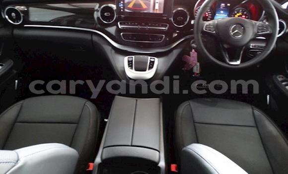 Acheter Occasion Voiture Mercedes‒Benz V-klasse Gris à Lusaka, Zambie Acheter Occasion Voiture Mercedes‒Benz V-klasse Gris à Lusaka, Zambie