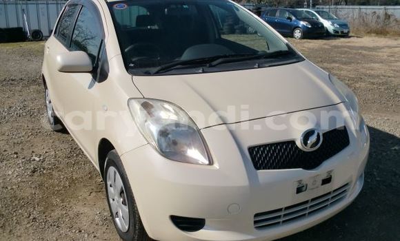 Buy Used Toyota Vitz White Car in Chipata in Zambia