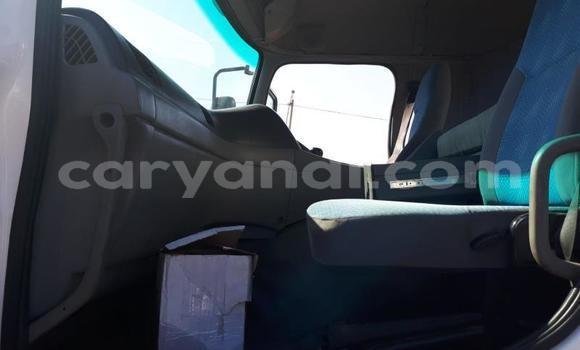 Acheter Occasion Utilitaire Nissan UD Blanc à Chinsali, Nord Acheter Occasion Utilitaire Nissan UD Blanc à Chinsali, Nord