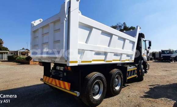 Acheter Occasion Utilitaire Mercedes–Benz Arocs Blanc à Lusaka, Zambie Acheter Occasion Utilitaire Mercedes–Benz Arocs Blanc à Lusaka, Zambie