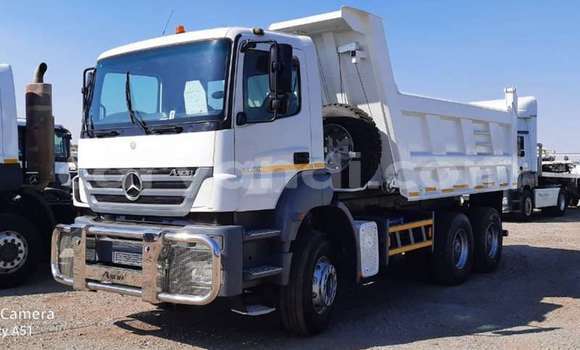 Acheter Occasion Utilitaire Mercedes–Benz Arocs Blanc à Lusaka, Zambie Acheter Occasion Utilitaire Mercedes–Benz Arocs Blanc à Lusaka, Zambie