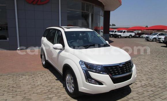 Acheter Occasion Voiture Mahindra Scorpio Blanc à Kabwe, Zambie