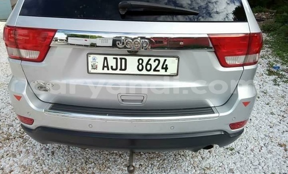 Acheter Occasion Voiture Jeep Grand Cherokee Gris à Lusaka, Zambie Acheter Occasion Voiture Jeep Grand Cherokee Gris à Lusaka, Zambie