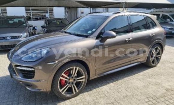 Buy Used Porsche Cayenne Brown Car in Livingstone in Zambia Buy Used Porsche Cayenne Brown Car in Livingstone in Zambia