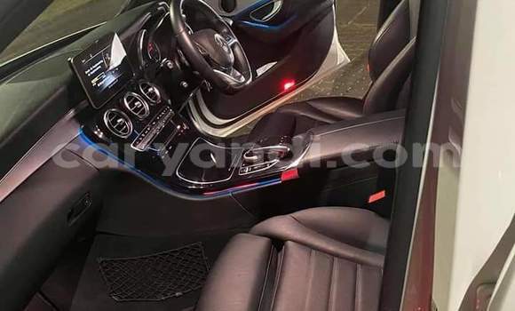 Acheter Occasion Voiture Mercedes‒Benz C–Class Blanc à Lusaka, Zambie Acheter Occasion Voiture Mercedes‒Benz C–Class Blanc à Lusaka, Zambie