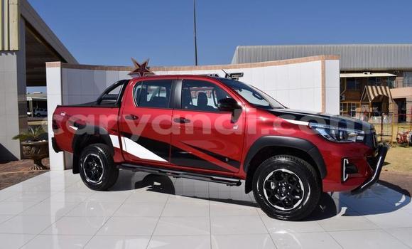 Nunua Ilio tumika Toyota Hilux Nyekundu Gari ndani ya Chingola nchini Zambia Nunua Ilio tumika Toyota Hilux Nyekundu Gari ndani ya Chingola nchini Zambia