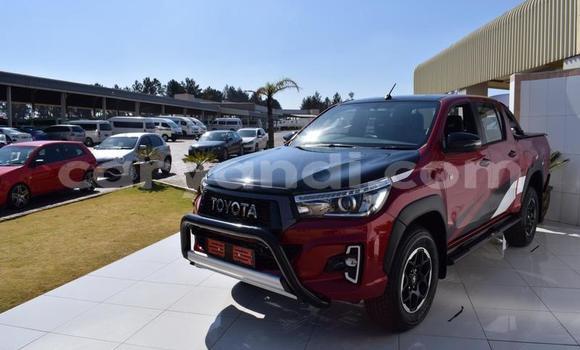 Nunua Ilio tumika Toyota Hilux Nyekundu Gari ndani ya Chingola nchini Zambia Nunua Ilio tumika Toyota Hilux Nyekundu Gari ndani ya Chingola nchini Zambia
