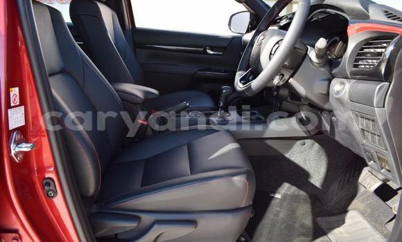 Nunua Ilio tumika Toyota Hilux Nyekundu Gari ndani ya Chingola nchini Zambia Nunua Ilio tumika Toyota Hilux Nyekundu Gari ndani ya Chingola nchini Zambia