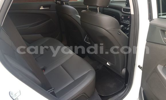 Buy Used Hyundai Tucson White Car in Livingstone in Zambia Buy Used Hyundai Tucson White Car in Livingstone in Zambia