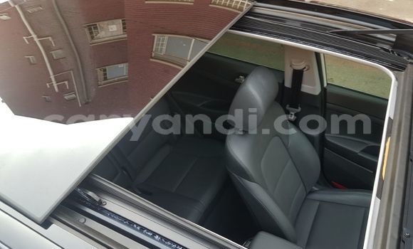 Buy Used Hyundai Tucson White Car in Livingstone in Zambia Buy Used Hyundai Tucson White Car in Livingstone in Zambia