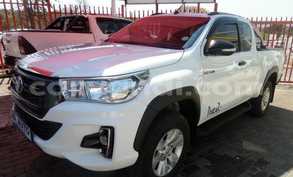 Tenga Tsaru Toyota Hilux Zvimwe Mota in Chililabombwe in Copperbelt Tenga Tsaru Toyota Hilux Zvimwe Mota in Chililabombwe in Copperbelt