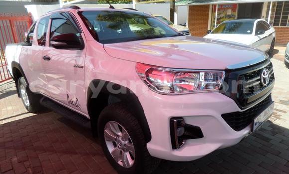 Tenga Tsaru Toyota Hilux Zvimwe Mota in Chililabombwe in Copperbelt Tenga Tsaru Toyota Hilux Zvimwe Mota in Chililabombwe in Copperbelt