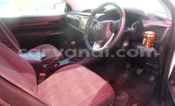 Tenga Tsaru Toyota Hilux Zvimwe Mota in Chililabombwe in Copperbelt Tenga Tsaru Toyota Hilux Zvimwe Mota in Chililabombwe in Copperbelt