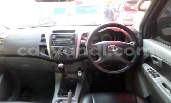 Acheter Occasion Voiture Toyota Hilux Blanc à Chingola, Zambie Acheter Occasion Voiture Toyota Hilux Blanc à Chingola, Zambie