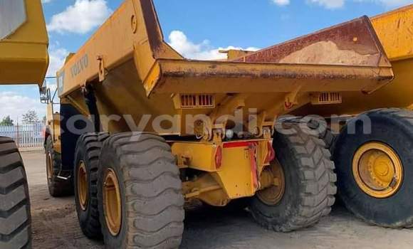 Buy Used Volvo F4 Other Truck in Kitwe in Zambia