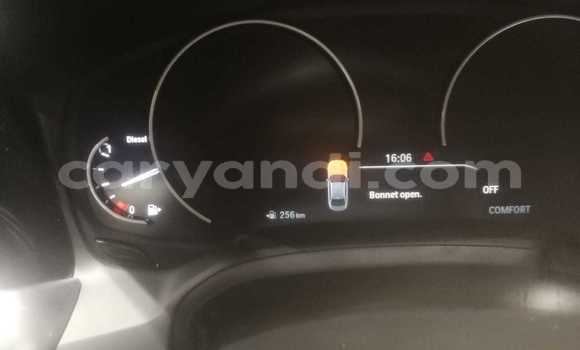 Tenga Tsaru BMW 3–Series Chena Mota in Chingola in Zambia Tenga Tsaru BMW 3–Series Chena Mota in Chingola in Zambia