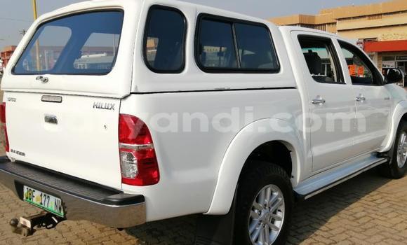Buy Used Toyota Hilux White Car in Lusaka in Zambia Buy Used Toyota Hilux White Car in Lusaka in Zambia