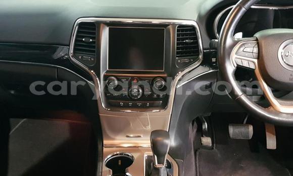 Acheter Occasion Voiture Jeep Grand Cherokee Vert à Livingstone, Zambie Acheter Occasion Voiture Jeep Grand Cherokee Vert à Livingstone, Zambie