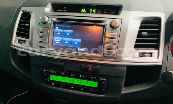 Buy Used Toyota Highlander White Car in Lusaka in Zambia Buy Used Toyota Highlander White Car in Lusaka in Zambia