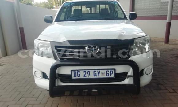 Acheter Occasion Voiture Toyota Hilux Blanc à Lusaka, Zambie Acheter Occasion Voiture Toyota Hilux Blanc à Lusaka, Zambie