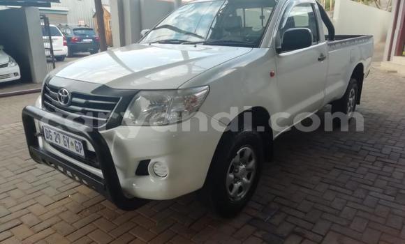 Acheter Occasion Voiture Toyota Hilux Blanc à Lusaka, Zambie Acheter Occasion Voiture Toyota Hilux Blanc à Lusaka, Zambie