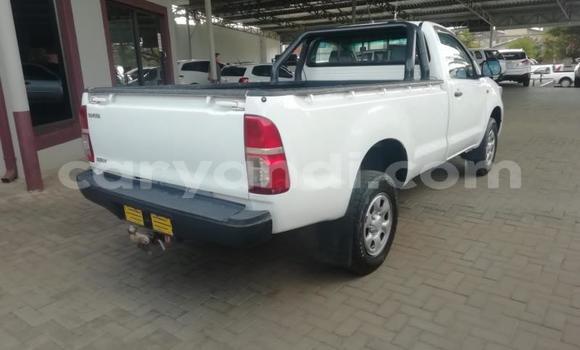 Acheter Occasion Voiture Toyota Hilux Blanc à Lusaka, Zambie Acheter Occasion Voiture Toyota Hilux Blanc à Lusaka, Zambie