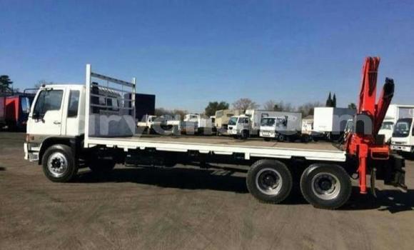 Acheter Occasion Utilitaire Hino Ranger Blanc à Lusaka, Zambie Acheter Occasion Utilitaire Hino Ranger Blanc à Lusaka, Zambie