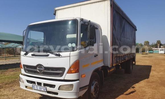 Tenga Tsaru Hino 300 Series Chena Rori in Lusaka in Zambia Tenga Tsaru Hino 300 Series Chena Rori in Lusaka in Zambia