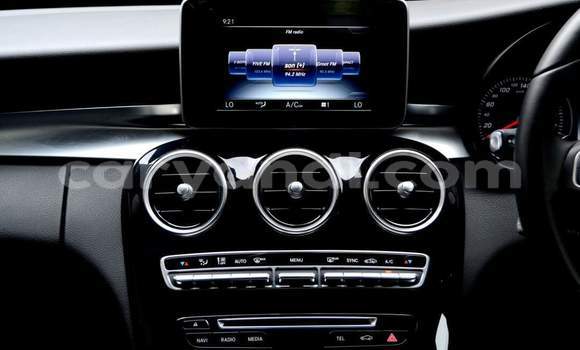 Acheter Occasion Voiture Mercedes‒Benz C–Class Blanc à Livingstone, Zambie Acheter Occasion Voiture Mercedes‒Benz C–Class Blanc à Livingstone, Zambie