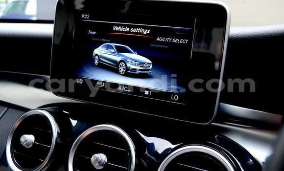 Acheter Occasion Voiture Mercedes‒Benz C–Class Blanc à Livingstone, Zambie Acheter Occasion Voiture Mercedes‒Benz C–Class Blanc à Livingstone, Zambie