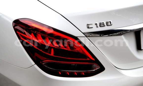 Acheter Occasion Voiture Mercedes‒Benz C–Class Blanc à Livingstone, Zambie Acheter Occasion Voiture Mercedes‒Benz C–Class Blanc à Livingstone, Zambie