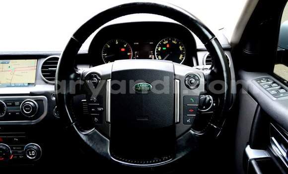 Buy Used Land Rover Discovery Silver Car in Lusaka in Zambia Buy Used Land Rover Discovery Silver Car in Lusaka in Zambia