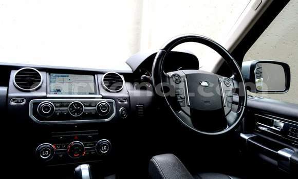 Buy Used Land Rover Discovery Silver Car in Lusaka in Zambia Buy Used Land Rover Discovery Silver Car in Lusaka in Zambia