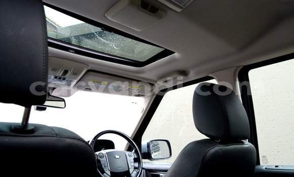 Buy Used Land Rover Discovery Silver Car in Lusaka in Zambia Buy Used Land Rover Discovery Silver Car in Lusaka in Zambia