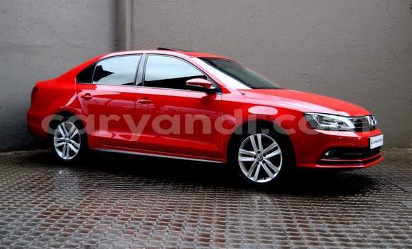 Acheter Occasion Voiture Volkswagen Jetta Rouge à Livingstone, Zambie
