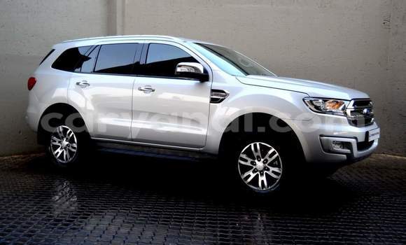 Nunua Ilio tumika Ford Everest Fedha Gari ndani ya Lusaka nchini Zambia