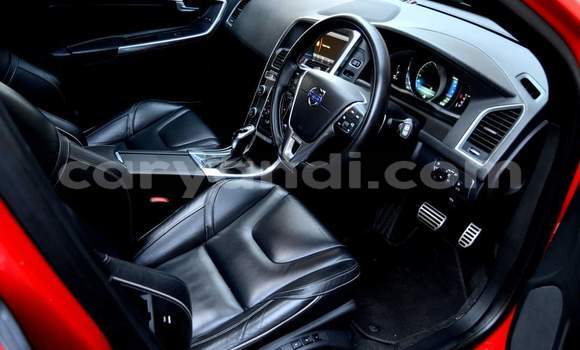 Tenga Tsaru Volvo XC60 Tsvuku Mota in Livingstone in Zambia Tenga Tsaru Volvo XC60 Tsvuku Mota in Livingstone in Zambia