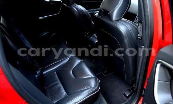 Tenga Tsaru Volvo XC60 Tsvuku Mota in Livingstone in Zambia Tenga Tsaru Volvo XC60 Tsvuku Mota in Livingstone in Zambia