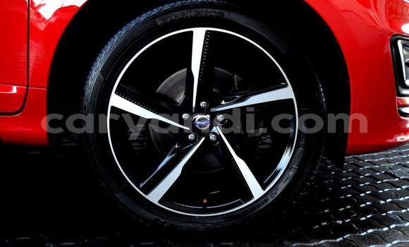 Tenga Tsaru Volvo XC60 Tsvuku Mota in Livingstone in Zambia Tenga Tsaru Volvo XC60 Tsvuku Mota in Livingstone in Zambia