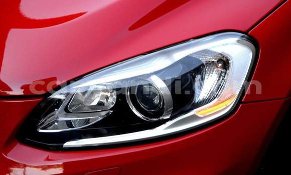 Tenga Tsaru Volvo XC60 Tsvuku Mota in Livingstone in Zambia Tenga Tsaru Volvo XC60 Tsvuku Mota in Livingstone in Zambia