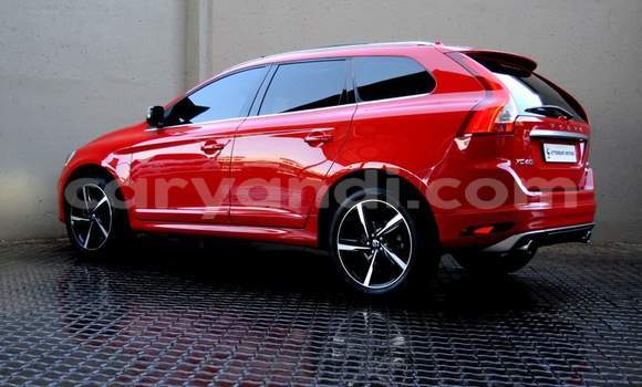 Tenga Tsaru Volvo XC60 Tsvuku Mota in Livingstone in Zambia Tenga Tsaru Volvo XC60 Tsvuku Mota in Livingstone in Zambia