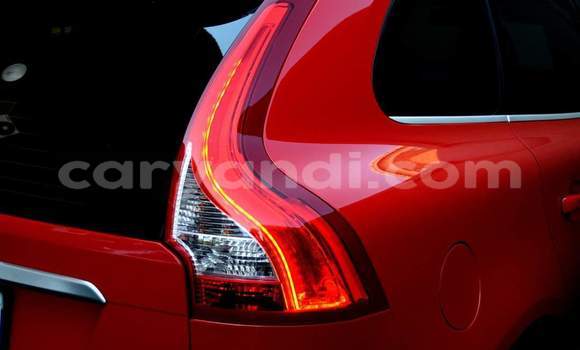 Tenga Tsaru Volvo XC60 Tsvuku Mota in Livingstone in Zambia Tenga Tsaru Volvo XC60 Tsvuku Mota in Livingstone in Zambia